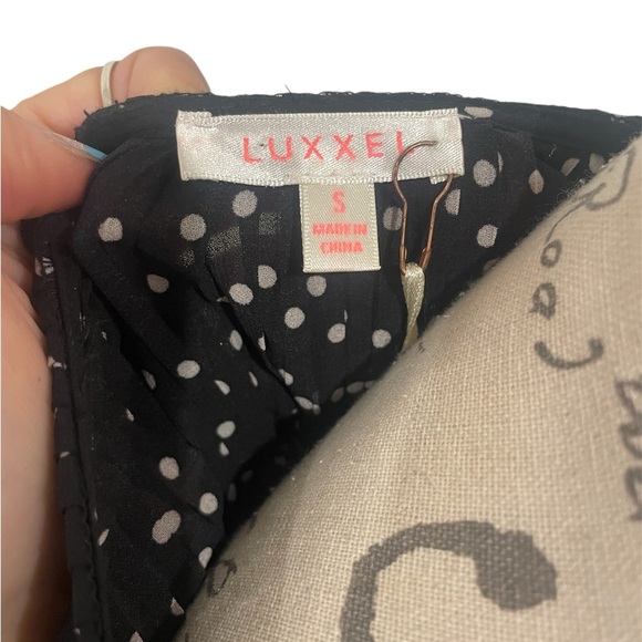 Luxxel Black and White Polka Dot Romper 100% Polyester LINING 100% RAYON NWT - Picture 3 of 9